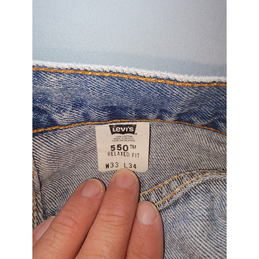 Levi's 550 Relaxed Fit Jeans Men's 33x34 Light Wash Denim Red Tab - Picture 6 of 9